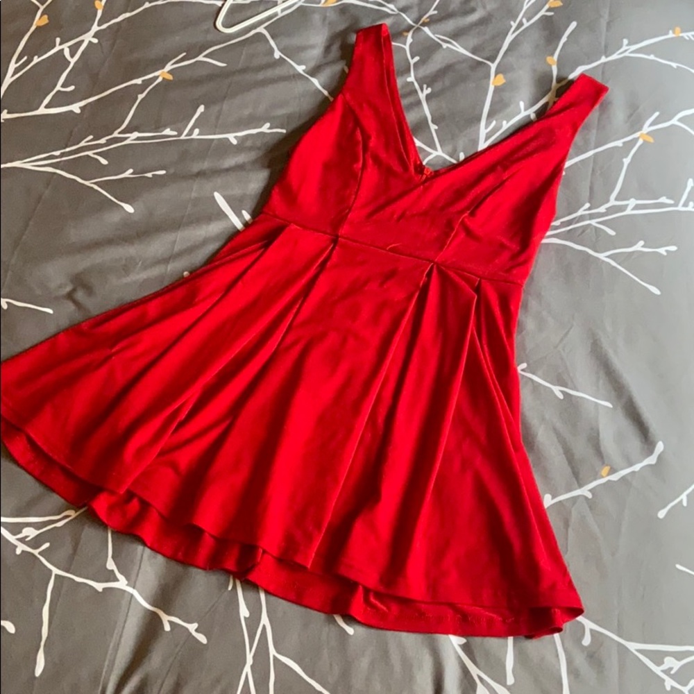 SALE 🎉TOBI red minidress